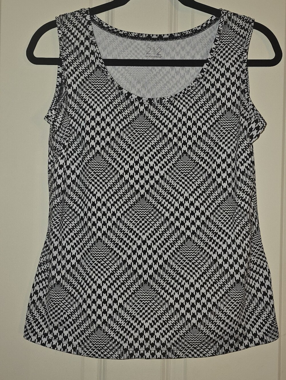 212 Collection Black White Houndstooth Blouse